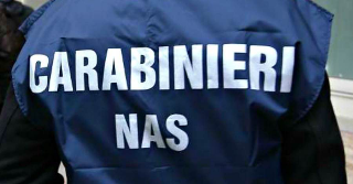Vigone - Morte per botulino in Sardegna: indagato un 55enne, sequestri dei Nas