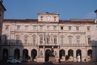 Torino - La protesta di Extinction Rebellion: "Clima o guerra?"