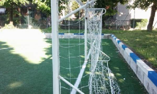 San Mauro - Campo da calcio vandalizzato in via Dora chiuso per sicurezza