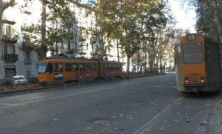 Torino - Perse la mano sotto un tram, ora torna a vivere grazie a una protesi bionica: la storia di Hamid