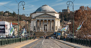 Torino - Al via il restauro della Gran Madre: facciate rinnovate grazie a sponsor privati