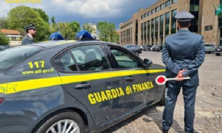 Torino - Violenza al Cpr: tre finanzieri feriti durante un tentativo di fuga