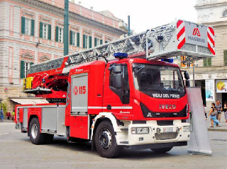 Nichelino - Incendio in azienda per un cortocircuito: a fuoco attrezzature, nessun ferito