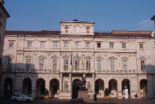 Torino - L’Amministrazione investe 500 mila euro per potenziare l’illuminazione pubblica