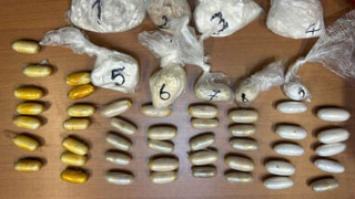 Torino - Passa col rosso e viene scoperto con 200 ovuli di crack in auto: arrestato 26enne ad Aurora