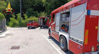 Torino - Pinerolo: incendio lungo il raccordo: chiusa la tratta a Gerbole di Volvera, traffico in tilt
