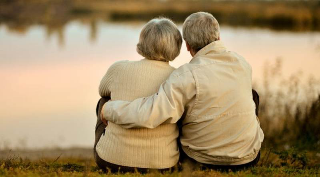 Giaveno - Matrimonio tra anziani finisce in tribunale: sospetti su soldi e capacità mentale