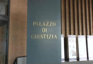Torino - A processo i responsabili del cantiere per l’incendio del 2021: fiamma ossidrica all’origine del rogo