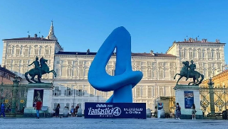 Torino - Mr. Fantastic arriva in Piazza Castello: scelta dalla Marvel per il lancio de I Fantastici 4 – Gli Inizi